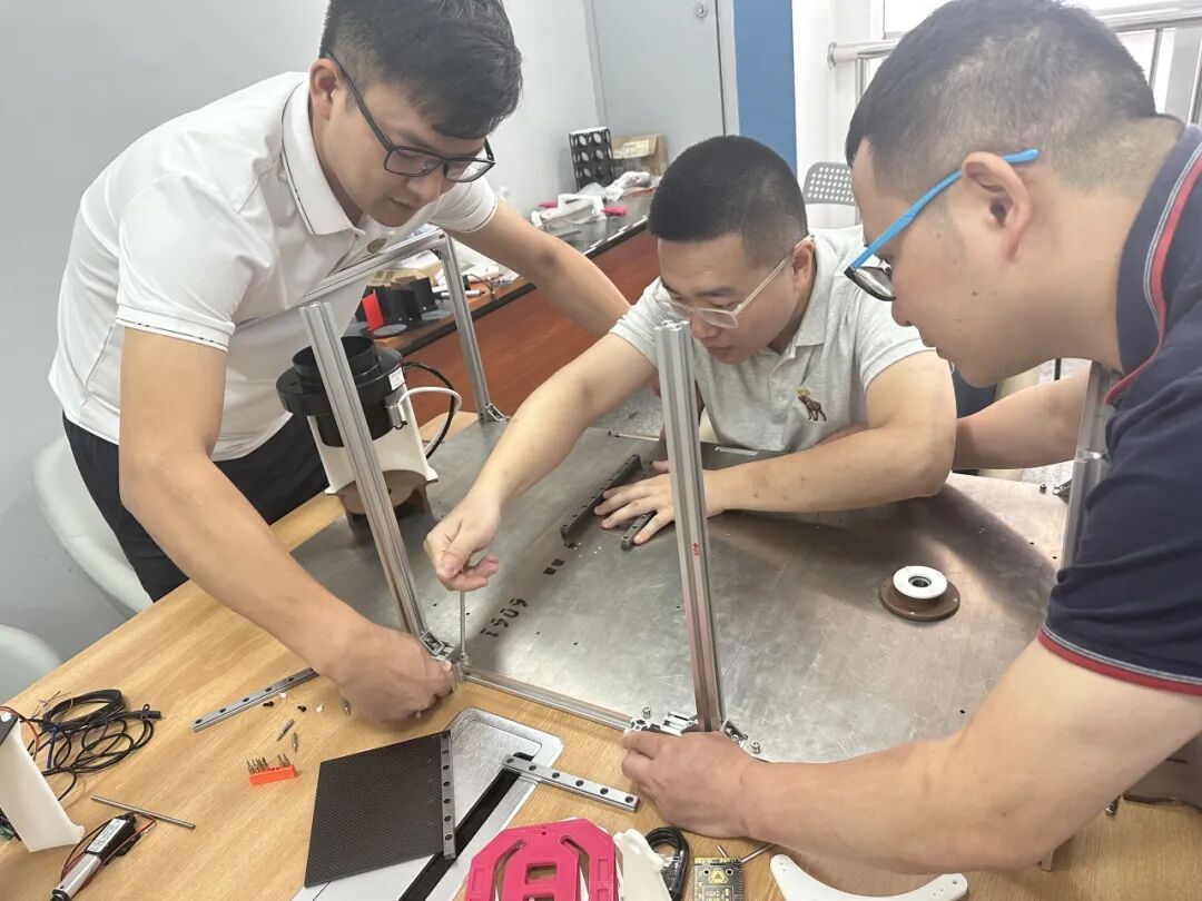 全自动无人咖啡制作售卖系统_物联网AI_物联网AI现磨咖啡站