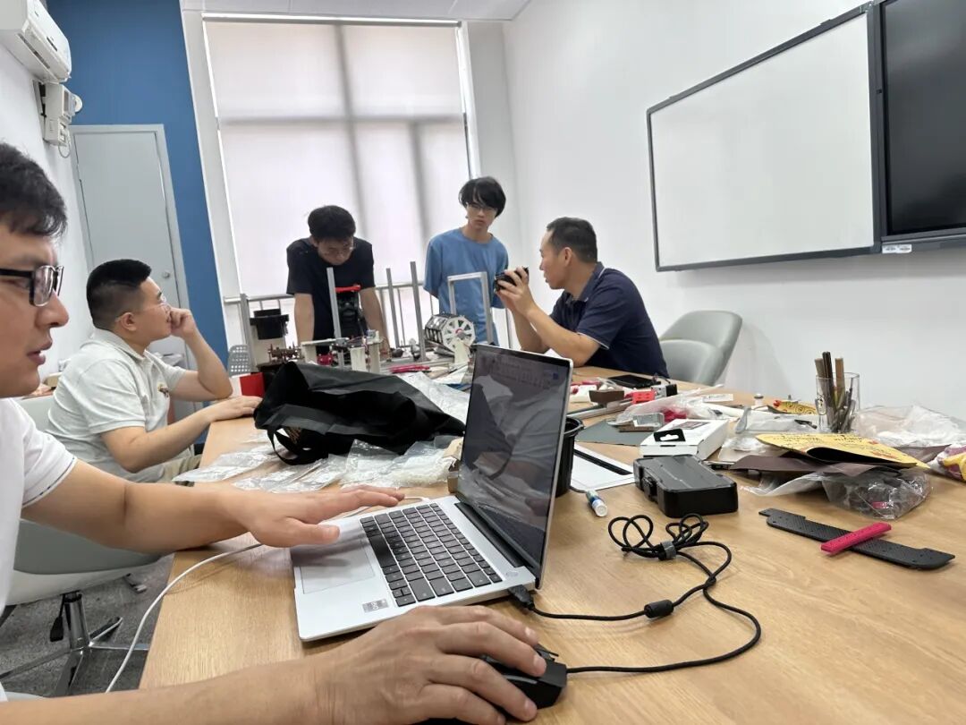 物联网AI_全自动无人咖啡制作售卖系统_物联网AI现磨咖啡站