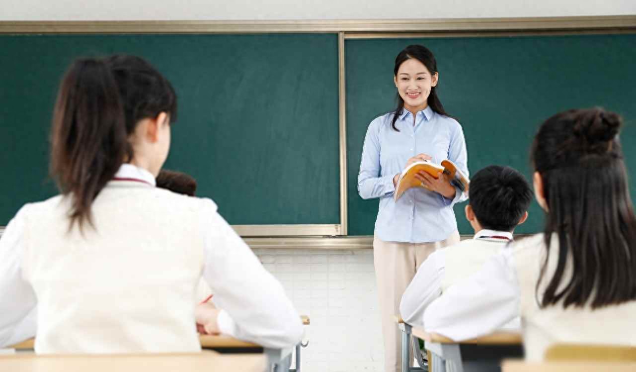 多语种运营_高考日语改革人才缺口_跨境直播稿子