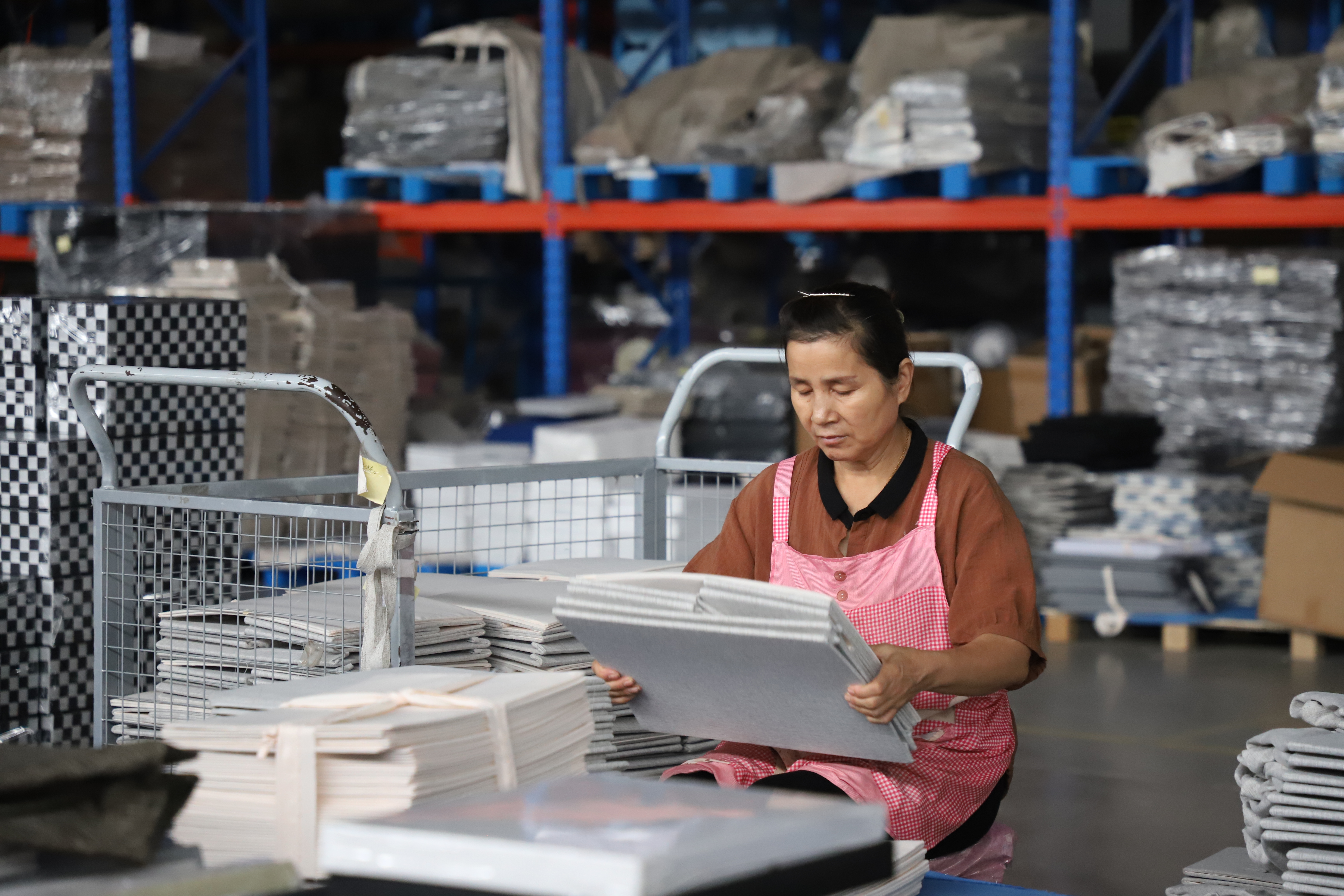 聊城智汇 链接全球丨年销海外近8000万，泊西集团凭收纳盒从乡镇驶向全球