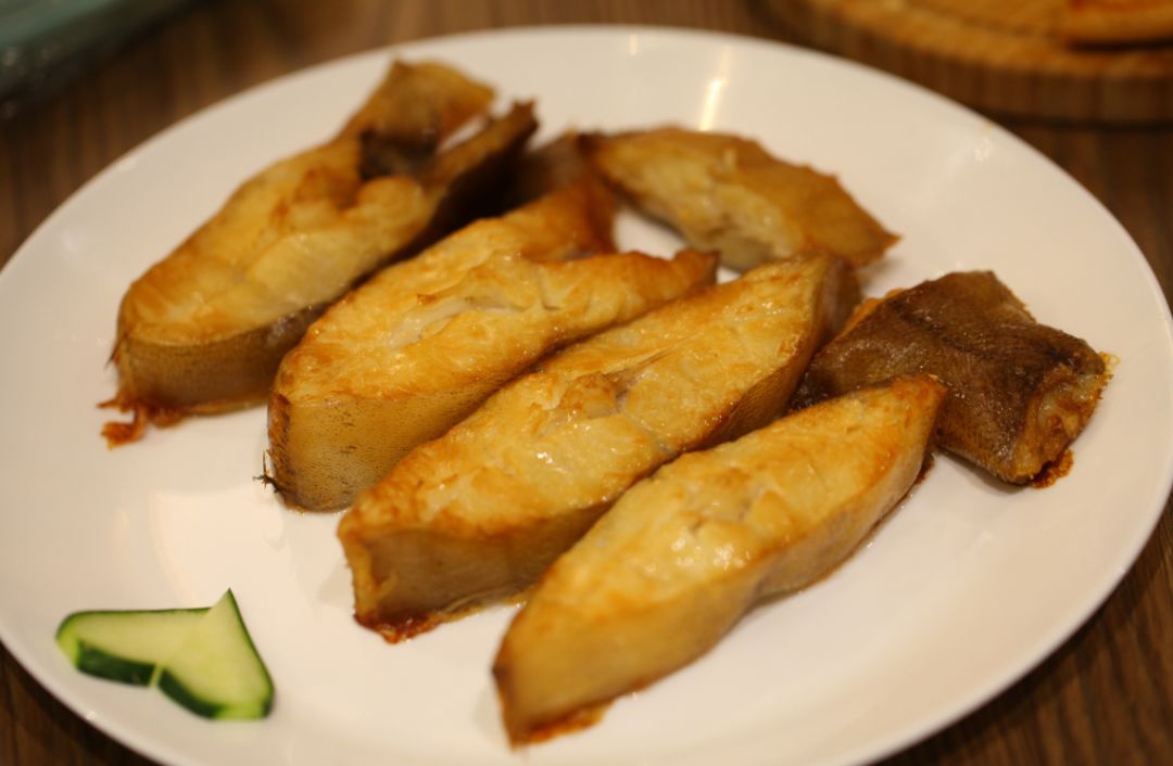 庆祝首家智能环保餐厅入驻生态设计小镇！