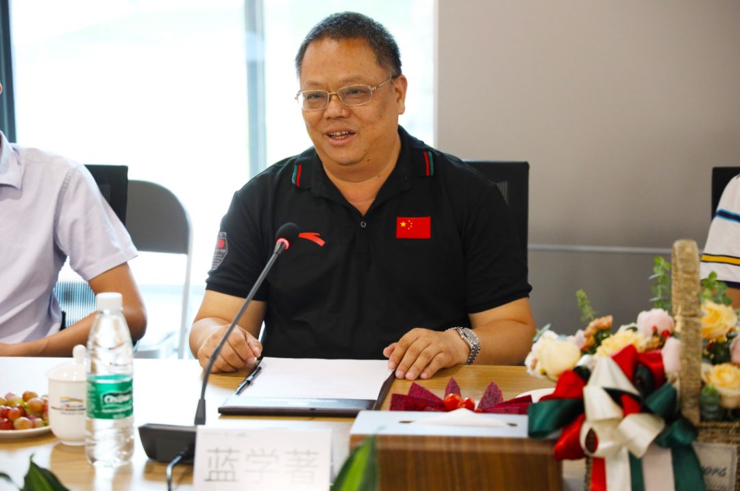 庆祝首家智能环保餐厅入驻生态设计小镇！