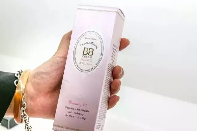 好消息！跨境商品保税体验店终于落户鹤山！以后买正货不用找代购啦！