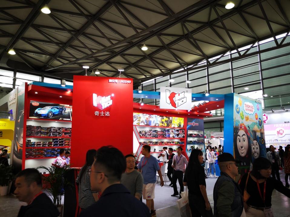 OEM定制 在深圳的城中村看世界