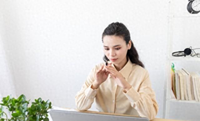 歧视 在单位，看不起你的同事与领导，会有这5大表现，千万不可深交